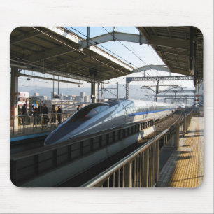 500 Series Shinkansen 新幹線 Bullet Train Mouse Pad
