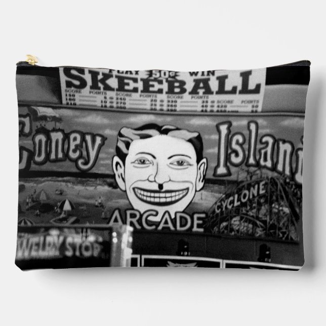 '50c Skeeball'  Accessory Pouch (Front)