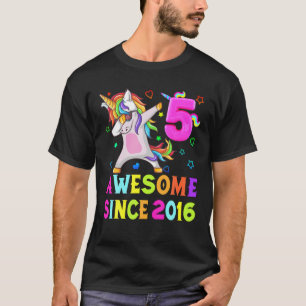 5 Years Old, 5Th Birthday Unicorn Dabbing Awesome T-Shirt