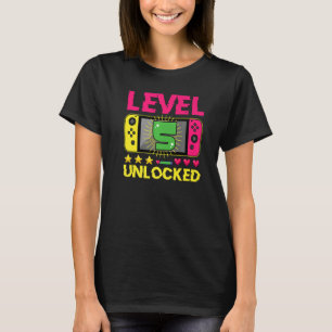 5th Birthday Boy Level 5 Unlocked Video Gamer Birt T-Shirt