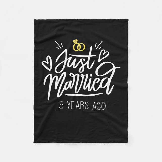 5th Wedding Anniversary Fleece Blanket (Front)