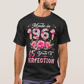 65 Year Old Made In 1961 Floral 65Th Birthday T-Shirt
