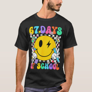 67 Days Of School Smile Face 67 Days Smarter Teach T-Shirt