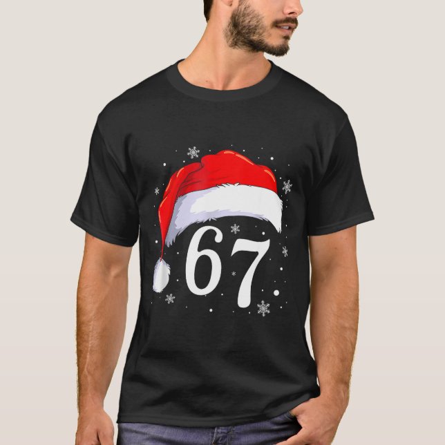 67 Six Seven Santa Funny Christmas 6 7 Meme Men Wo T-Shirt (Front)