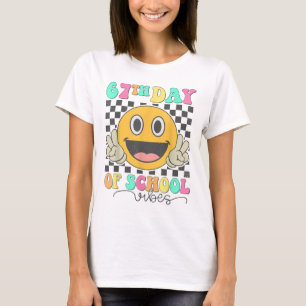 67th Day Of School Vibes Cute Smile Face 67 Meme T T-Shirt