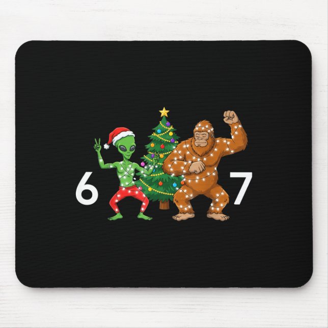 6 7 Meme Christmas Alien Sasquatch Six Seven Fun  Mouse Pad (Front)