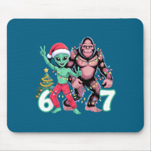 6 7 Meme Christmas Alien Sasquatch Six Seven Fun  Mouse Pad