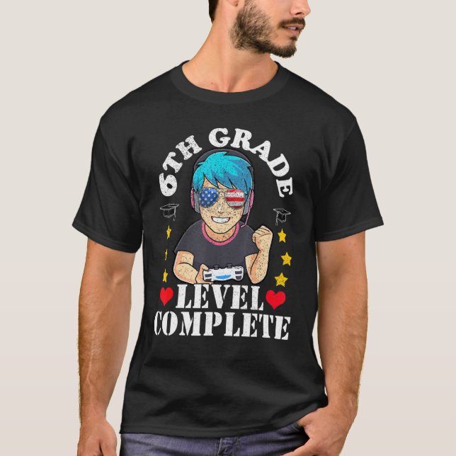6th Grade Graduation 2022 Sunglasses Gamer Level C T-Shirt (Front)