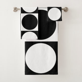 70s Checks and Circles Black and White Bath Towel Set
