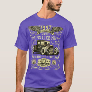 70th Birthday Gift Men Women Born 1952 Funny Hot R T-Shirt