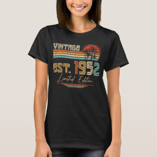 71 Years Old Vintage 1952  71st Birthday T-Shirt