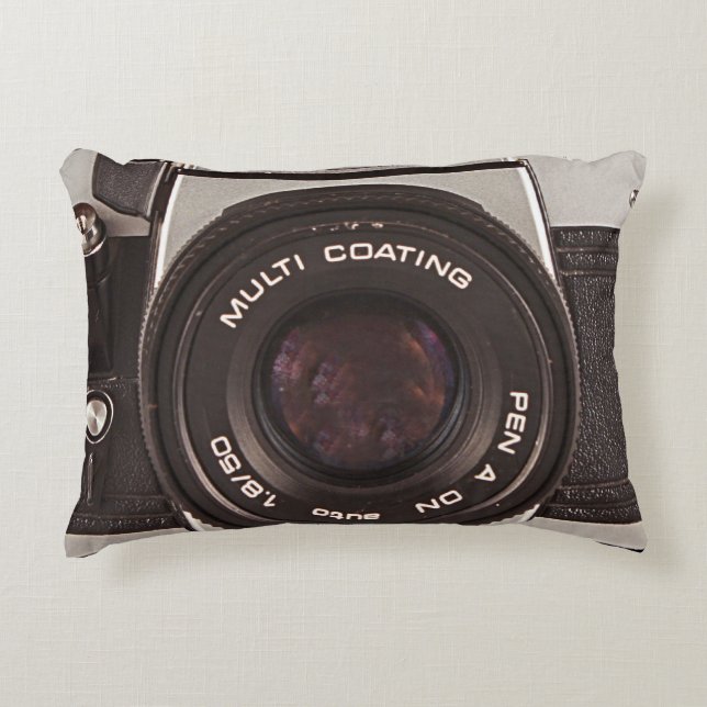 80's camera decorative cushion (Front)