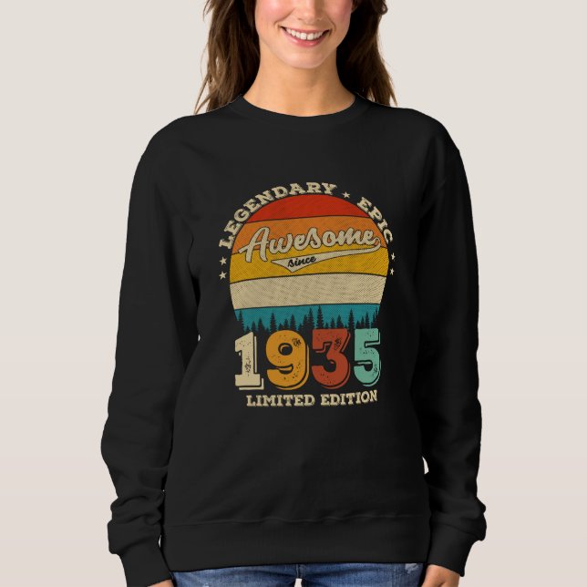 90 Year Old Bday 1935 Awesome 90th Birthday Gift Sweatshirt (Front)