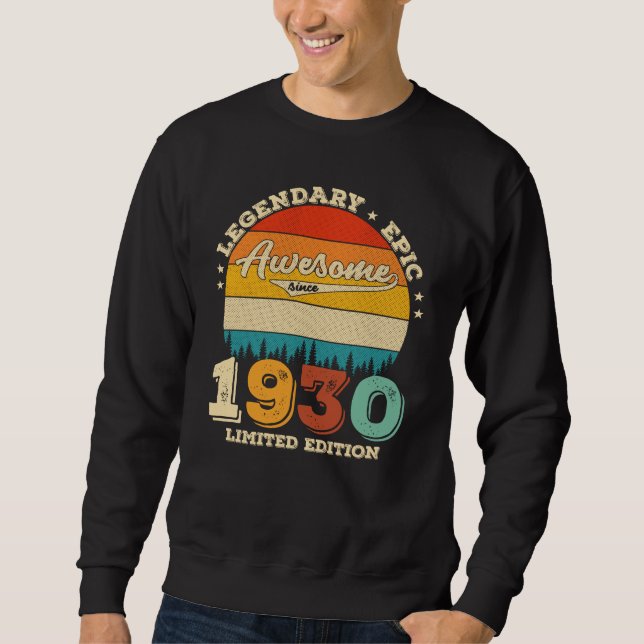 95 Year Old Bday Retro Awesome 95th Birthday Gift Sweatshirt (Front)