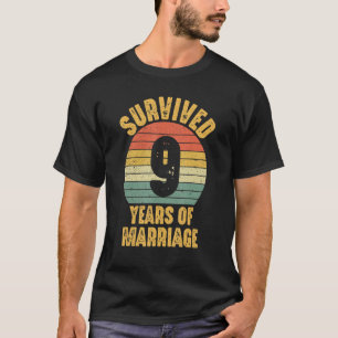 9 Year Marriage Ninth Wedding Anniversary Couple M T-Shirt