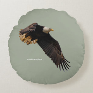 A Bald Eagle Takes to the Sky Round Cushion