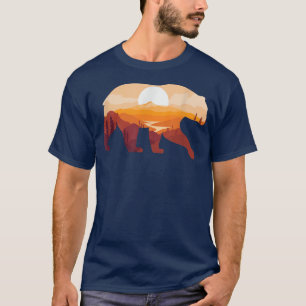 A Bear Wildlife design, Great for outdoors adventu T-Shirt