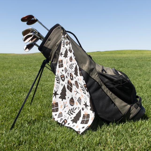 A Black and White Christmas Pattern Golf Towel (Green)