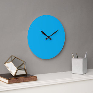 A blue square centred on a white background, crea large clock