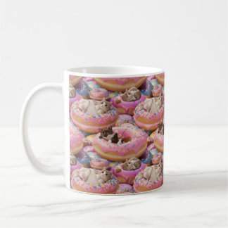 A cats on doughnut for cats lover coffee mug