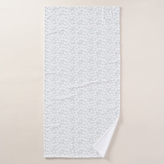 A completely white, featureless surface fills the  bath towel (Bath Towel)