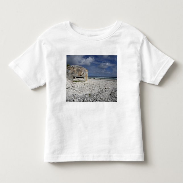 A crumbling bunker toddler T-Shirt (Front)