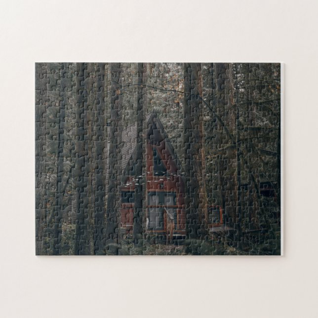 A FRAME CABIN IN THE WOODS JIGSAW PUZZLE (Horizontal)