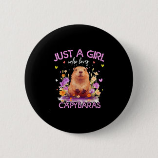A girl who loves capybaras for women girlspng 6 cm round badge