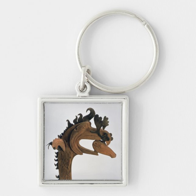 A griffin holding a deer in its beak key ring (Front)