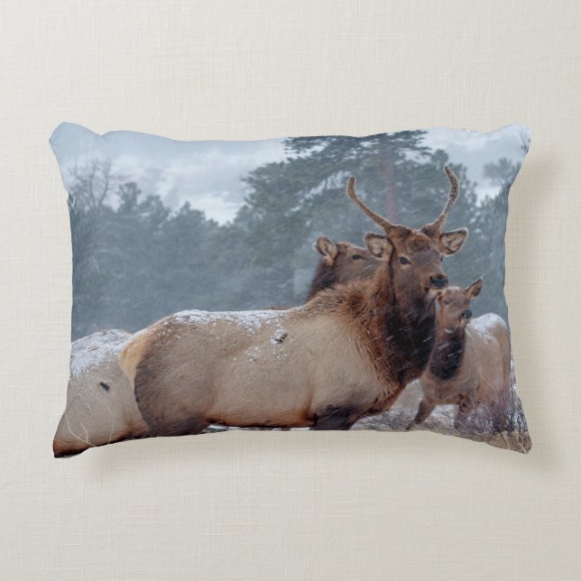 A GROUP OF DEERS DECORATIVE CUSHION (Front)