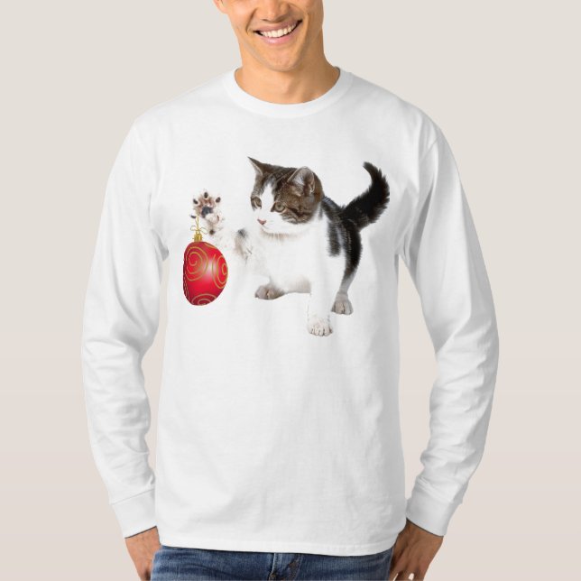 A kitten decorates your Christmas tree T-Shirt (Front)