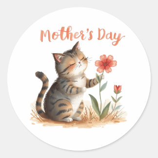 A Little Cat’s Gift for Mum Classic Round Sticker