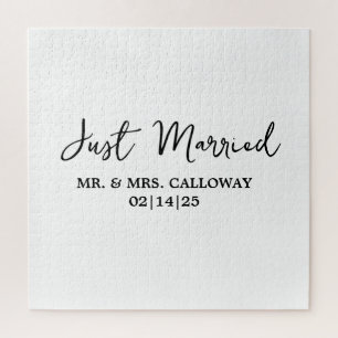 A Little Retro Just Married  Jigsaw Puzzle