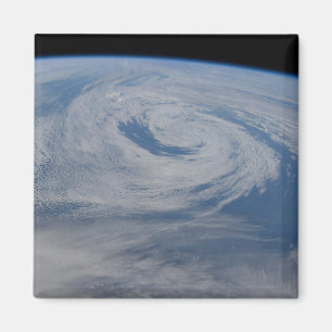 A Mid-Atlantic Low Pressure System. Magnet