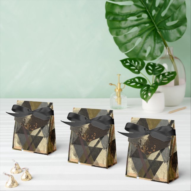 A modern abstract design favour box (Multiple)
