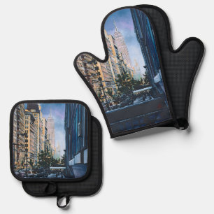 A Moment Hush in the City Limits Oven Mitt & Pot Holder Set
