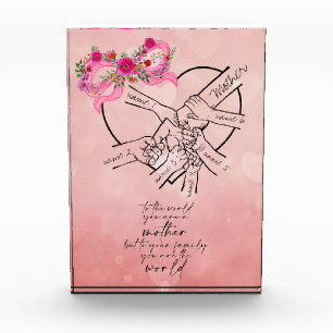 A Mother’s Heart: The Love That Holds a Family Tog Photo Block