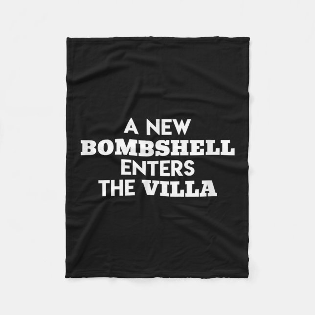 A New Bombshell Enters The Villa Island Love Tv Sh Fleece Blanket (Front)