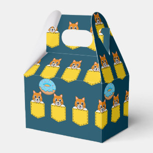 A Peeking Cat and a Blue Donut Favour Box