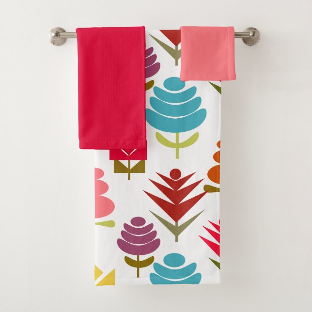 A Plethora of Flowers Bath Towel Set (Insitu)
