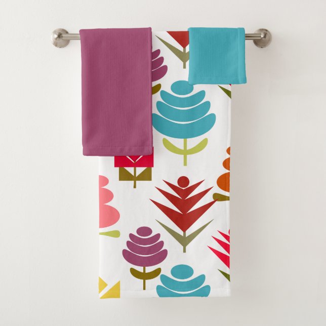 A Plethora of Flowers Bath Towel Set (Insitu)