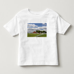 A red barn and farm at Pamona, Kansas. Toddler T-Shirt