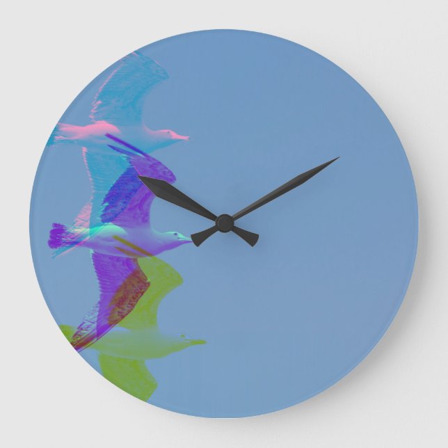 A seagull on  wall clock  (Front)
