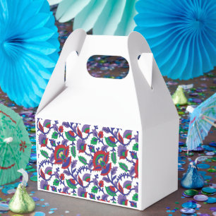 A seamless, symmetrical pattern featuring repeatin favour box