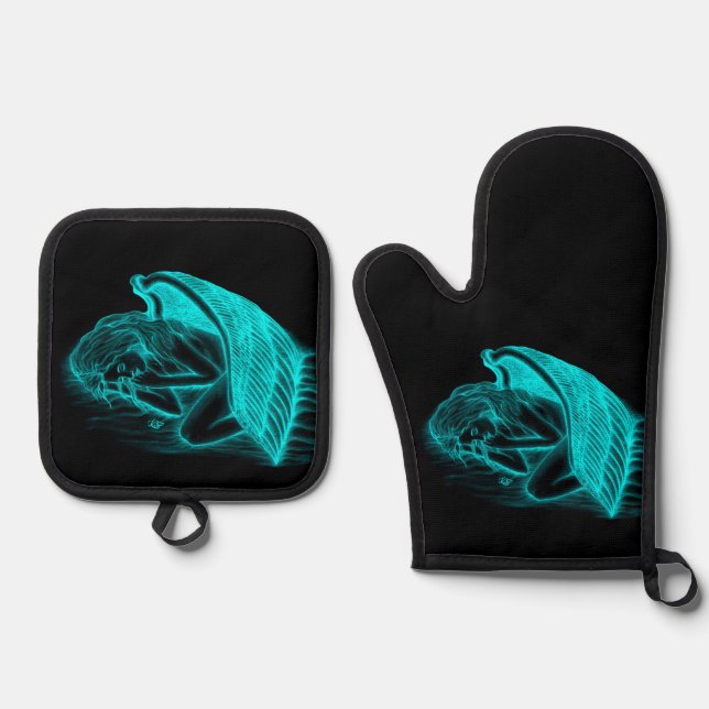 A sleeping Angel Oven Mitt & Pot Holder Set (Front)