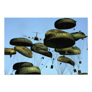 A US Air Force C-17 Globemaster III Photo Print