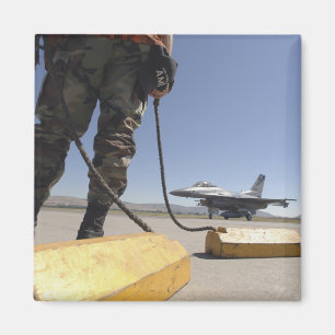 A US Air Force crew chief Magnet