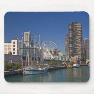 A view of Chicago's Navy Pier 2 Mouse Pad