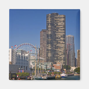 A view of Chicago's Navy Pier Magnet