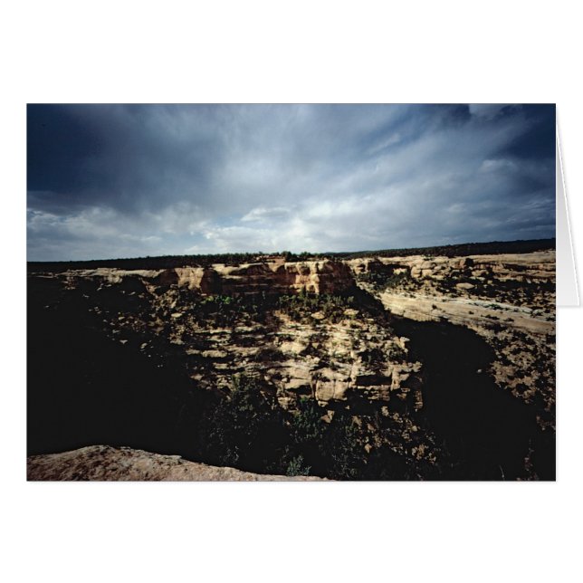 A view of the surrounding landscape (Front Horizontal)